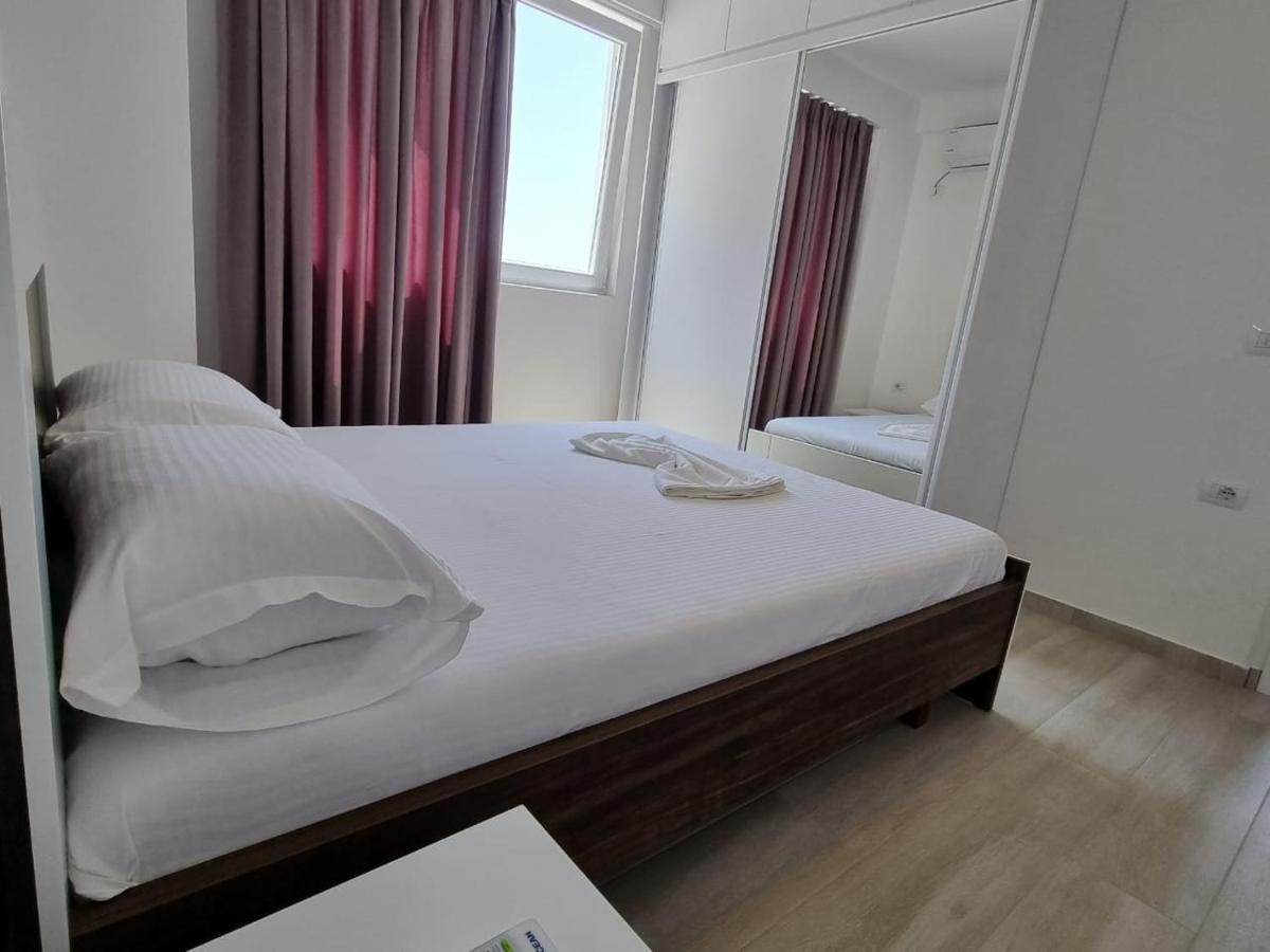 Panoramic Sea View Apartment Sarande Bagian luar foto